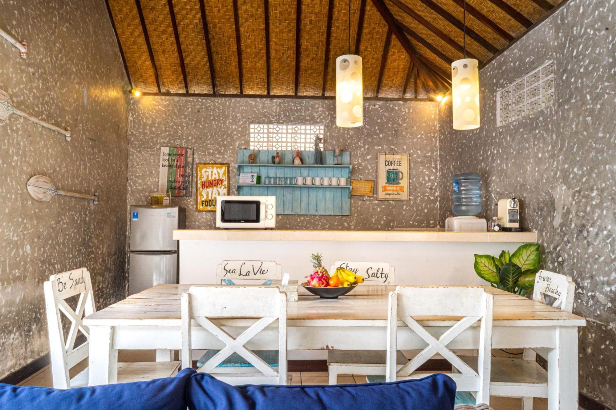 Villa Salya - 3Br - Private Pool - 1Min Walk To La Favela! Seminyak  Exterior photo