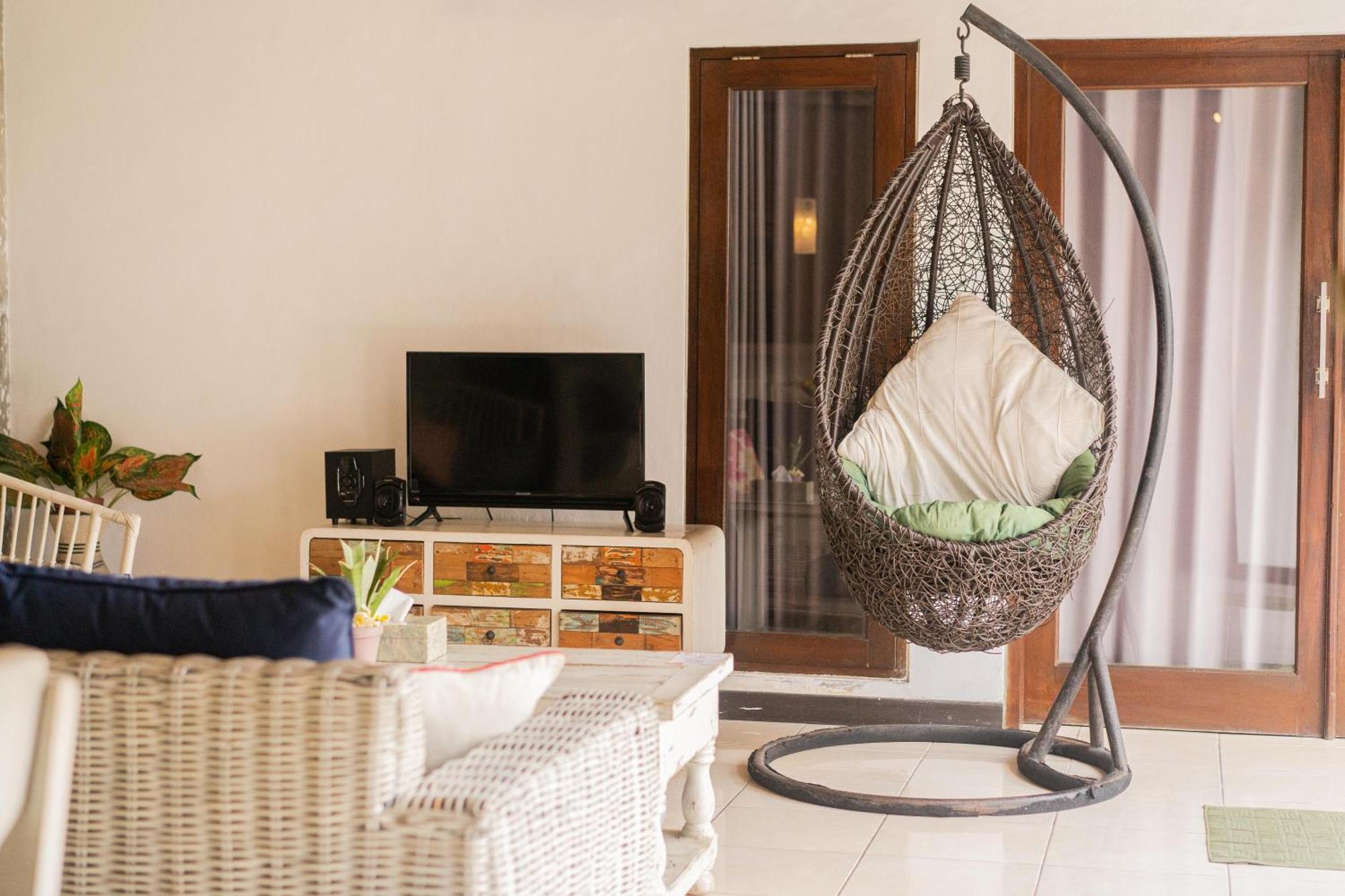Villa Salya - 3Br - Private Pool - 1Min Walk To La Favela! Seminyak  Exterior photo