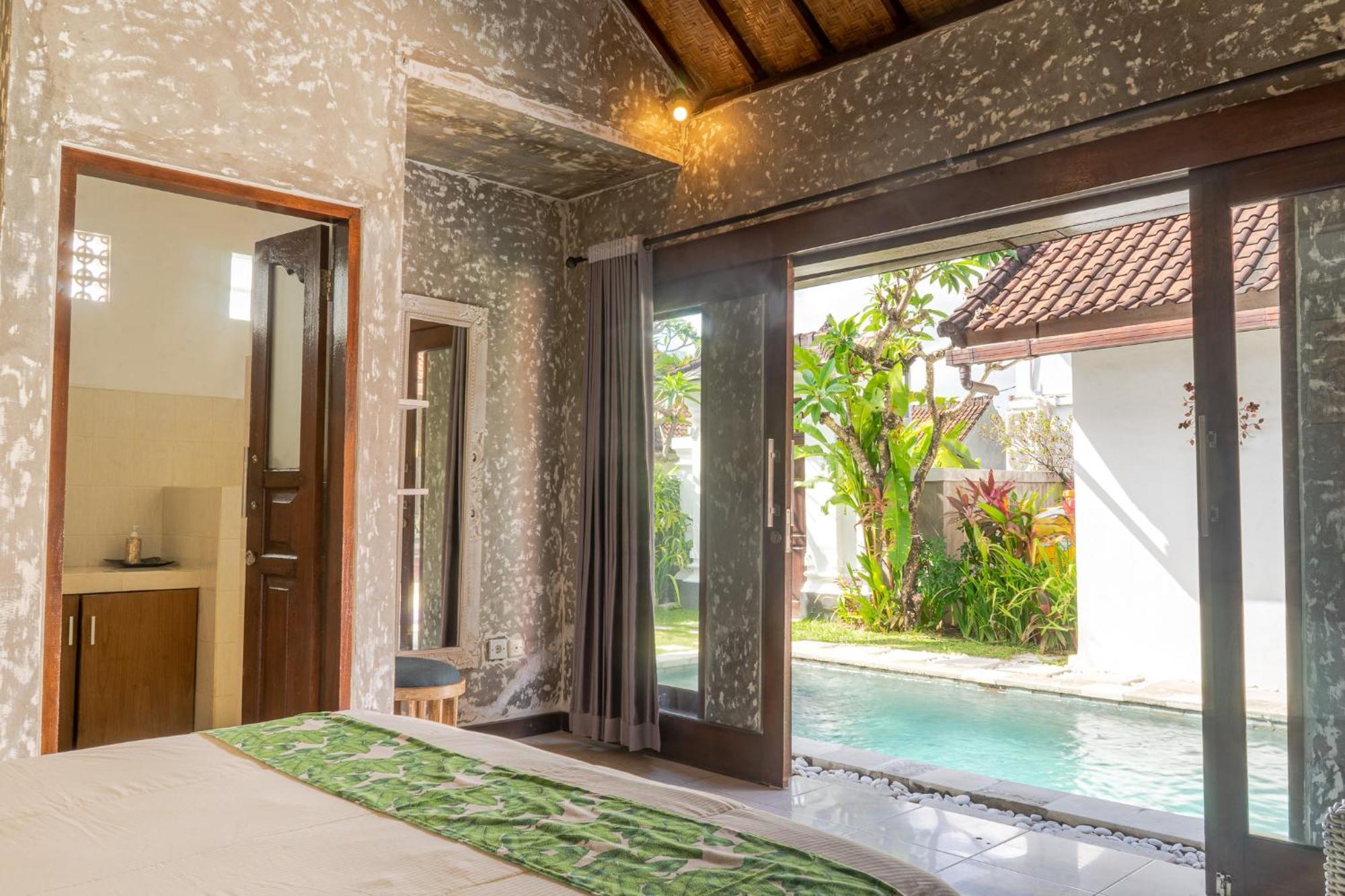 Villa Salya - 3Br - Private Pool - 1Min Walk To La Favela! Seminyak  Exterior photo